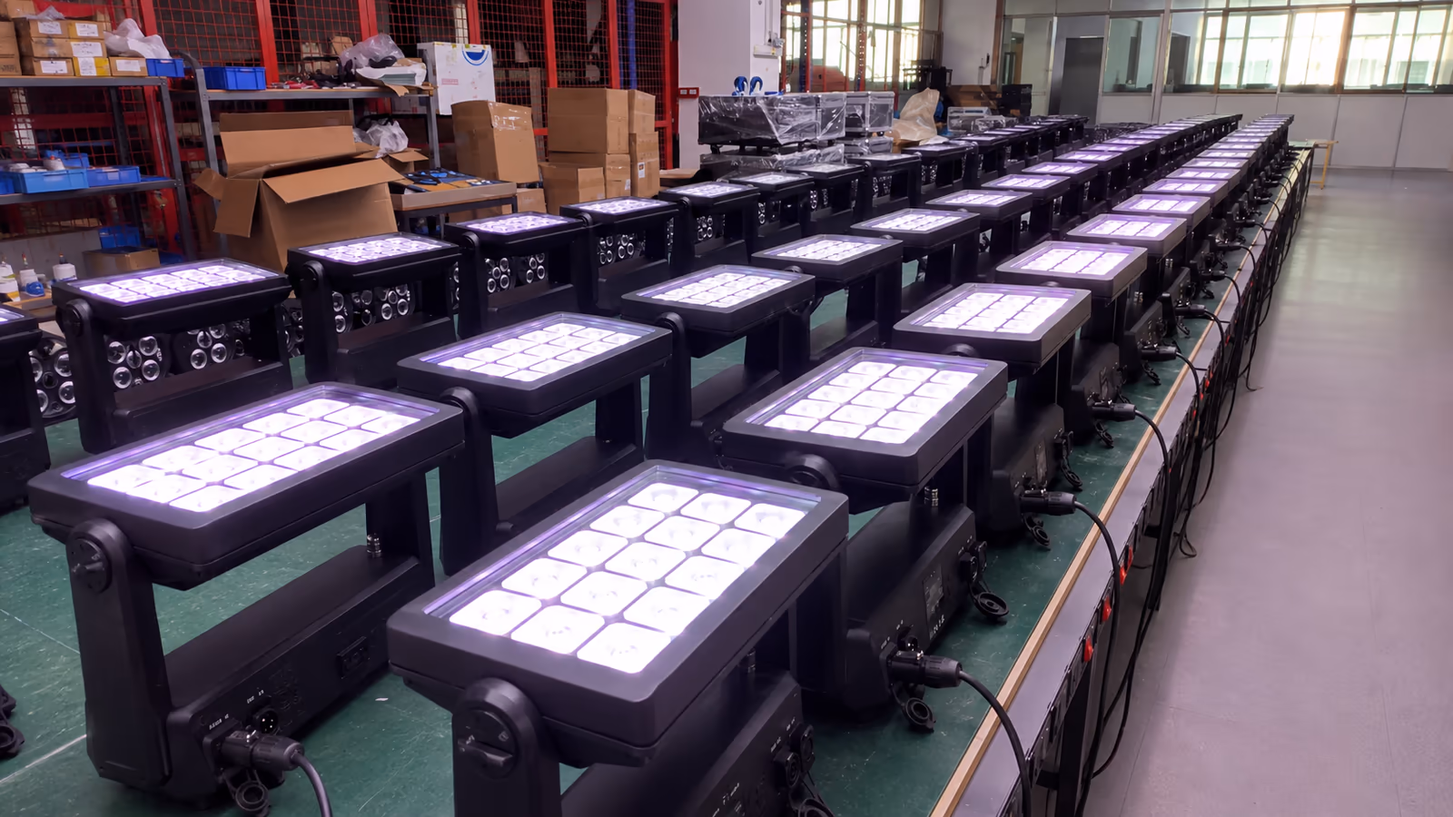 LumiUp battery wash lights arranged in rows for powered order inspection